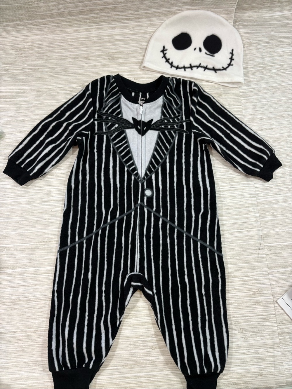 DISNEY NIGHTMARE BEFORE CHRISTMAS 12 MONTHS ✨jack fleece one piece black +white